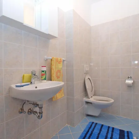 Apartment Antun 1237