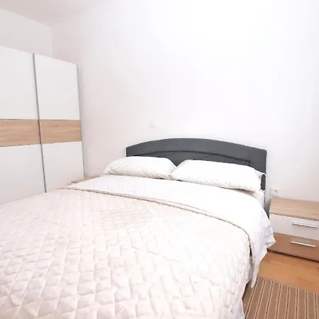 Apartment Antun 1237 Medulin